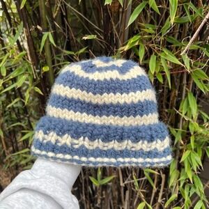 Hand‑Knit Blue & White Chunky Beanie